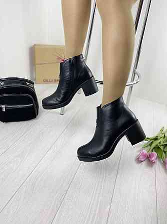 Injers Черевики жіночі INJERS чорні натуральна шкіра 39р. (1161) Коломия