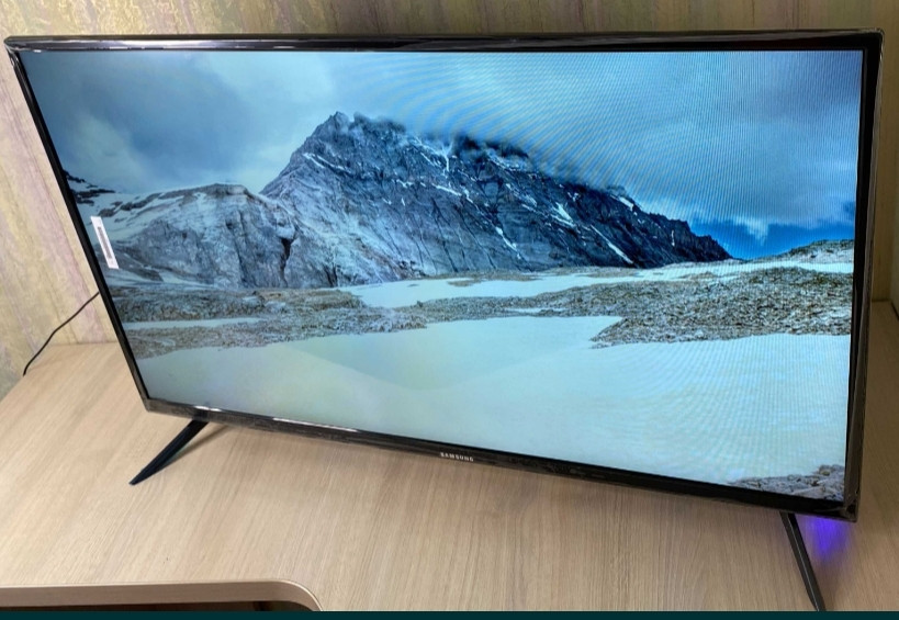 Телевизор Samsung 45