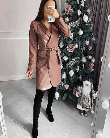 Женское стильное платье-пиджак с поясом костюмная ткань + экокожа Мокко, 46/48 Одесса