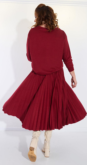 Замшевый костюм с юбкой плиссе (52) Киев - изображение 4