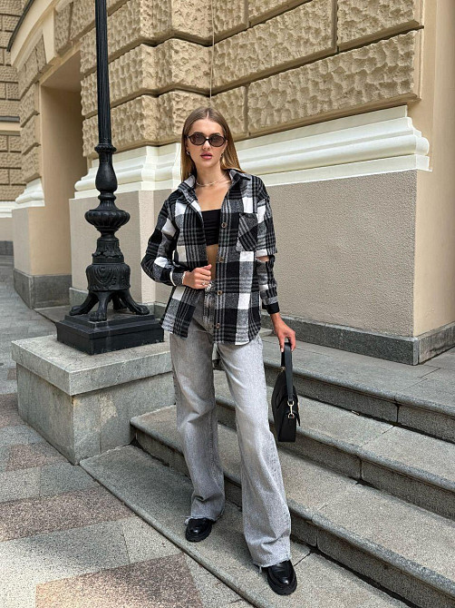 Женская трендовая рубашка с разрезом на рукавах турецкая фланель-байка. Черный, 46/48 Одесса - изображение 4