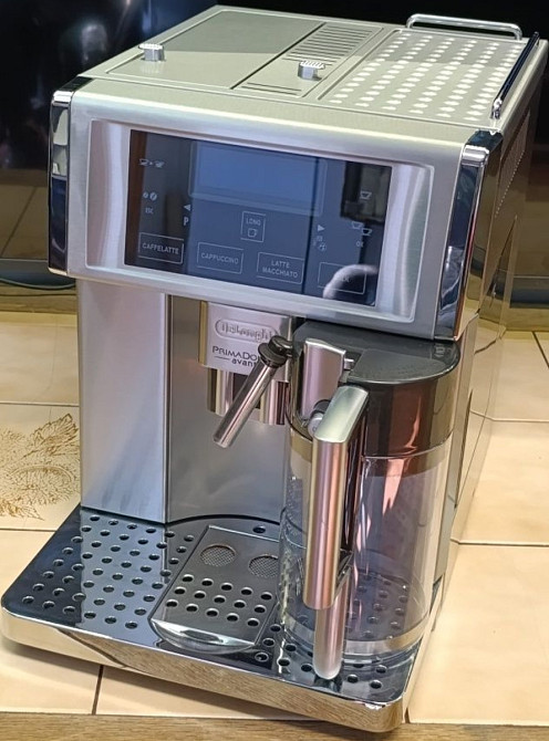 Кофеварка Delonghi PrimaDonna Esam 6700/ Latte/ Cappuccino. Киев - изображение 6