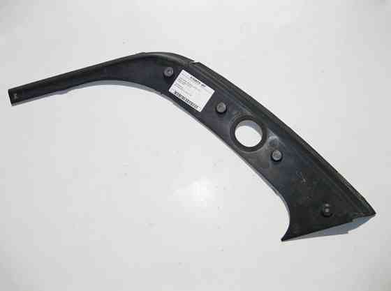 Mercedes-Benz  A1646700487 Пластикова накладка під кватирку заднього правого крила GL X164 Одеса