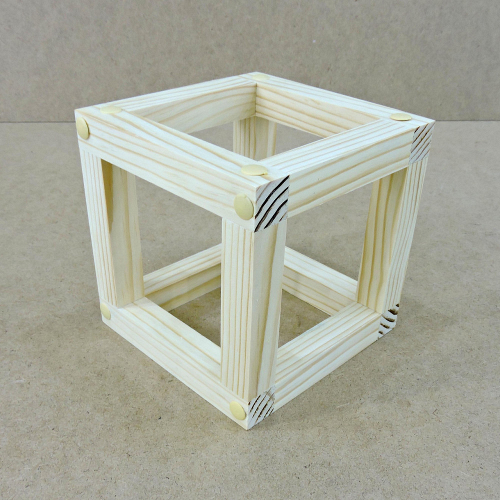 Полка настенная для цветов 