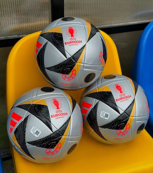 Футбольний м'яч Ліги Чемпіонів Adidas UCL League IX4060 24/25 (FIFA QUALITY) розмір 5 (оригінал) Львів - фото 7