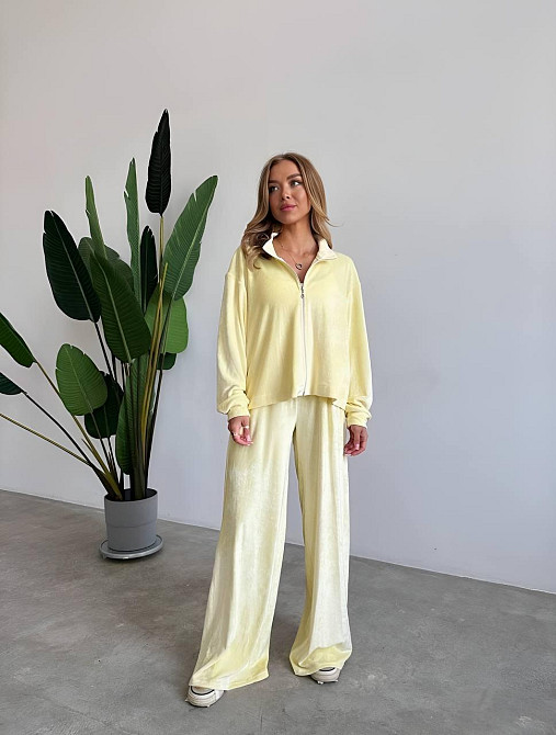 Женский прогулочный плюшевый костюм двойка: кофта и штаны Желтый, 46/48 Одесса - изображение 1