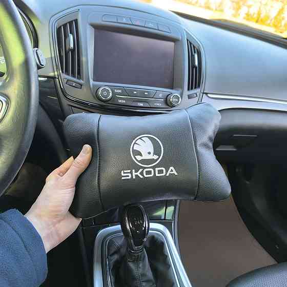Подушка для підтримки шиї в машині Skoda Шкода, Декоративна подушка підголівник, Автоподушка подарунок SZ-35 Львів