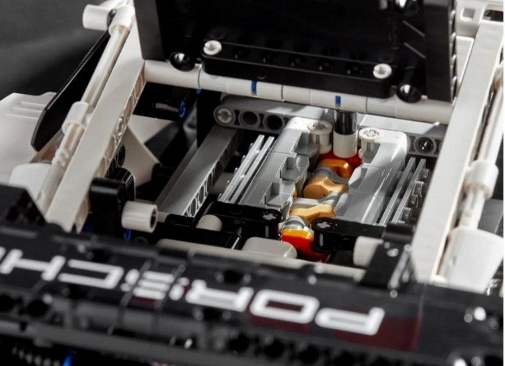 Конструктор Technic Porsche 911 с двигателем и пультом управления 1580 деталей совместим с lego лезвия (42196) Киев - изображение 8