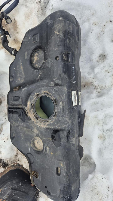 Топливный бак Hyundai Elantra Киев - изображение 1