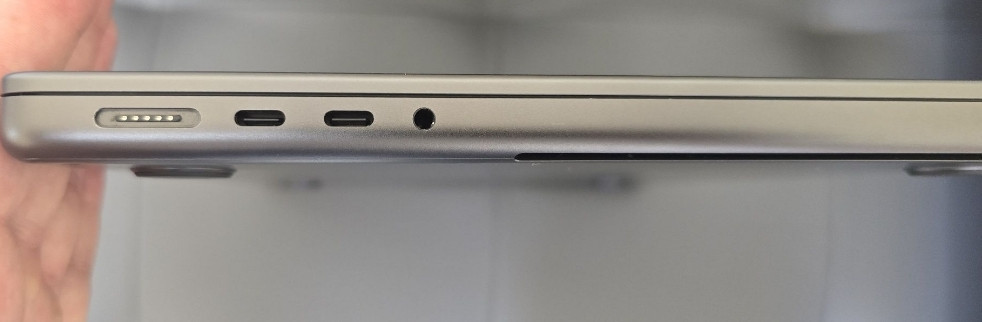 MacBook Pro 14