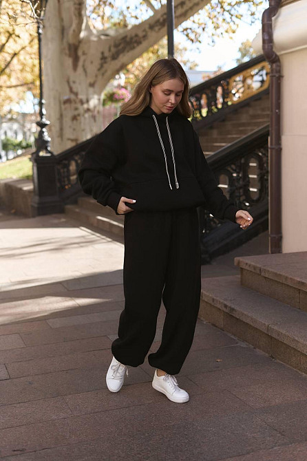 Жіночий теплий костюм двойка вільного крою тринитка на флісі Чорний Одеса - фото 1