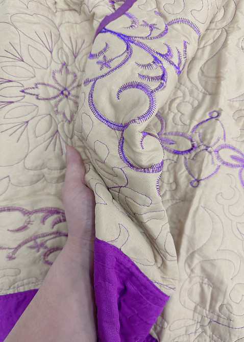 Покривало стьобане з наволочками Expo Trade 220x220 (+-10 см) бежевий з лавандовим (85-164) Київ - фото 2