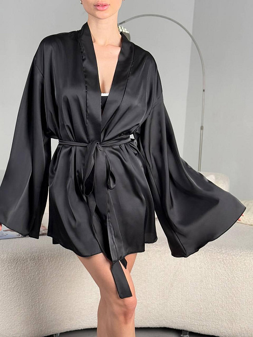 Женский короткий халат на запах с широким рукавом из шелка армани Черный, 48/50 Одесса - изображение 1