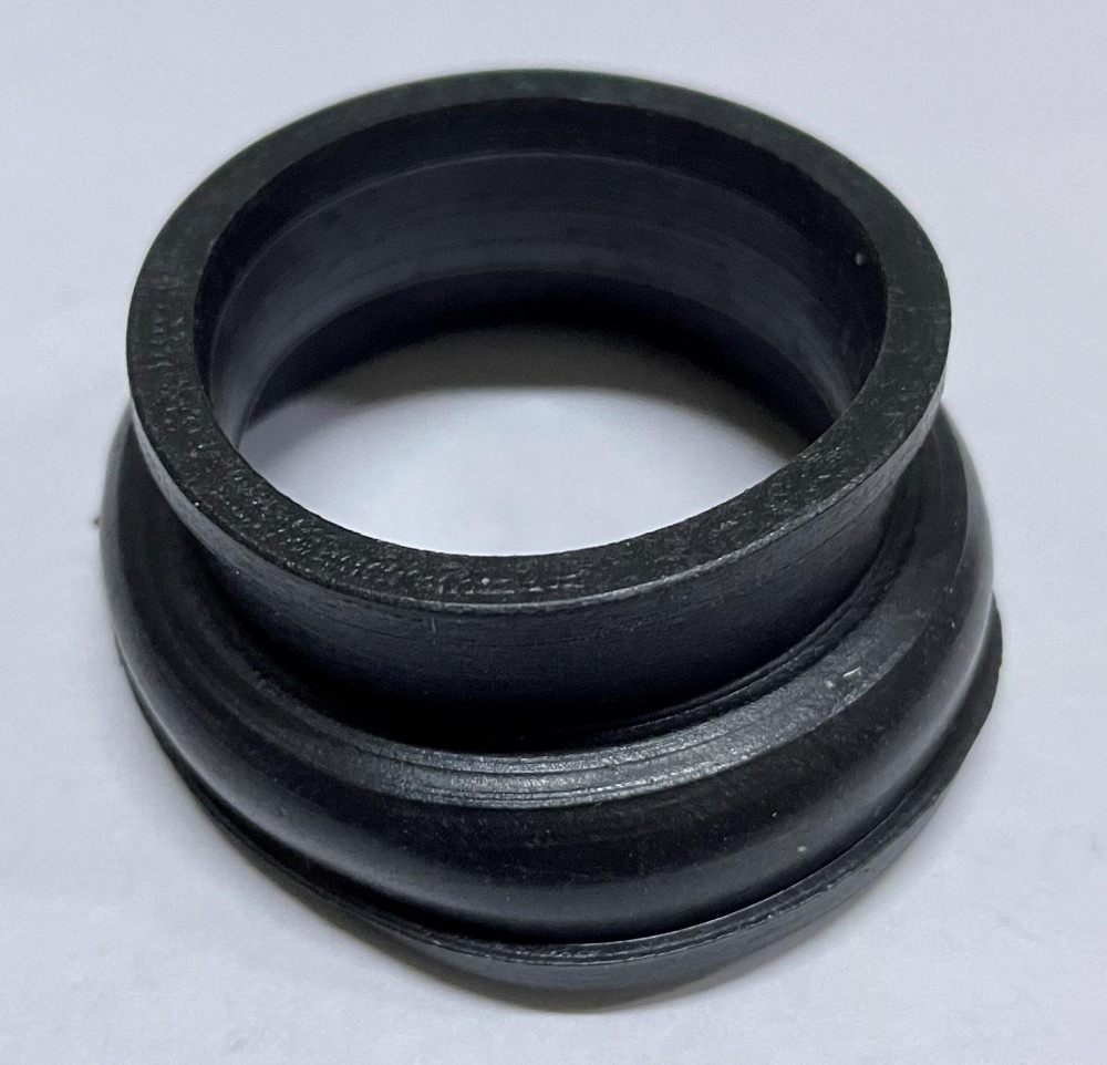 Патрубок повітряного фільтра МІНСЬК VDKI Киев - изображение 1