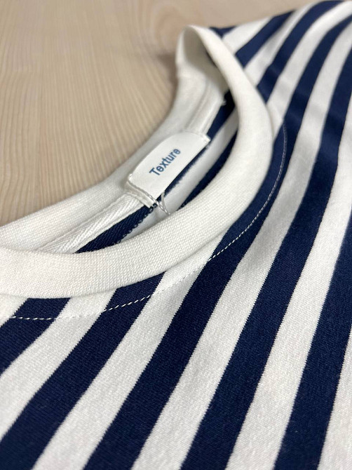 Лонгслів жіночий TEXTURE 1255 реглан смугастий трикотажний оверсайз крій, темно-синій, one size Київ - фото 3
