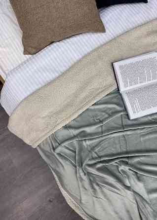 Плед двосторонній 155х200 см (+-5см) із штучною овчиною Світло-сірий з бежевим (87-066) Київ