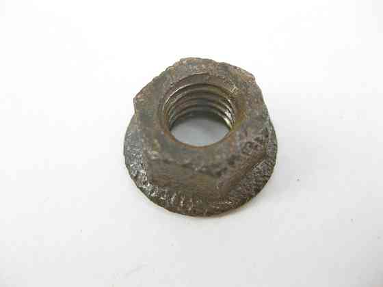 Mercedes-Benz  A1299900458 Гайка для випускної системи M8 Одесса