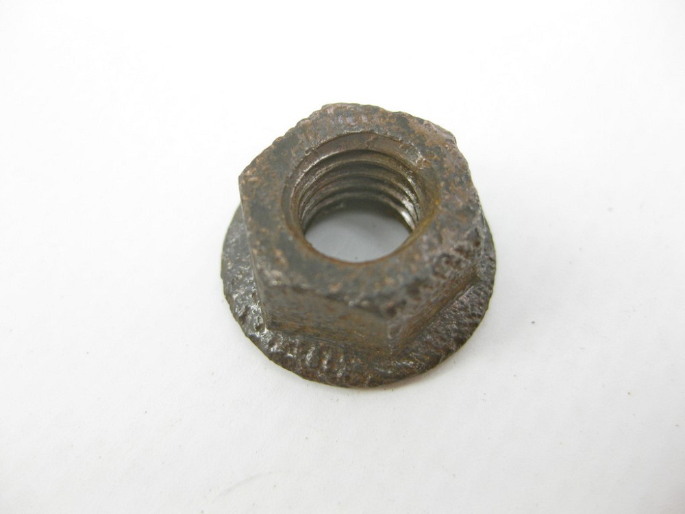 Mercedes-Benz  A1299900458 Гайка для випускної системи M8 Одесса - изображение 6