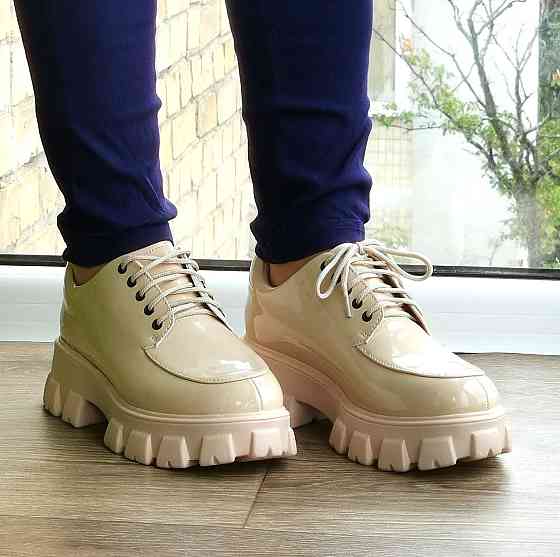 Жіночі Бежеві Туфлі Кросівки на Танкетці Сліпони Лакові Мокасини (розміри: 36,37,38,39,40,41) — 6-20 Дніпро