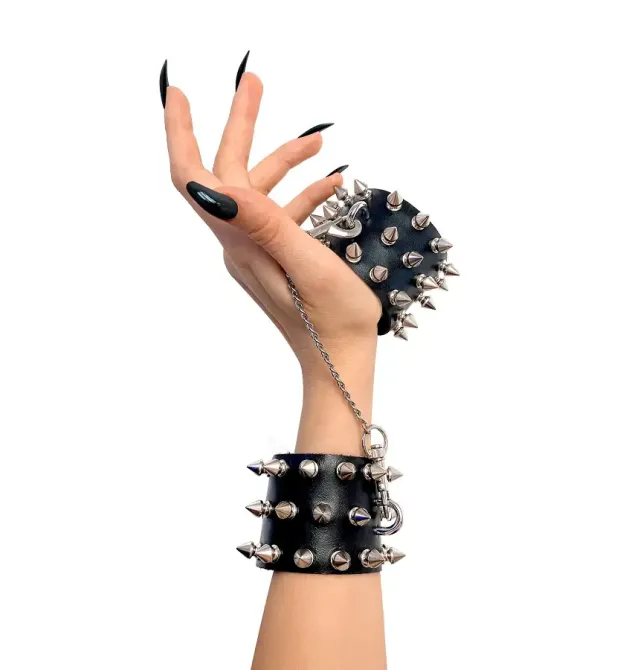 Наручники з шипами Art of Sex - Rose Spiked Leather Handcuffs, натуральна шкіра Львів - фото 1