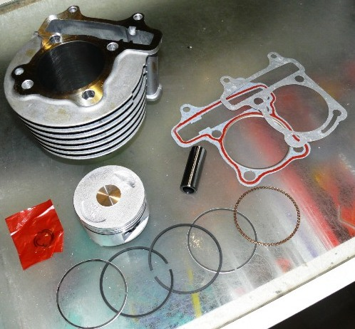 Циліндр у зборі скутера 4т 150 Мукачево