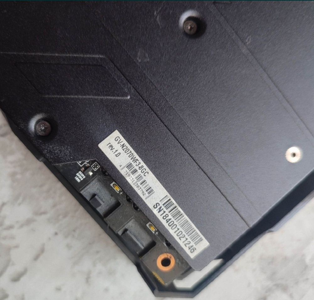 Видеокарта: GIGABYTE GeForce RTX 2070 8192Mb WINDFORCE OC ( GV-N2070WF3-8) Киев - изображение 4