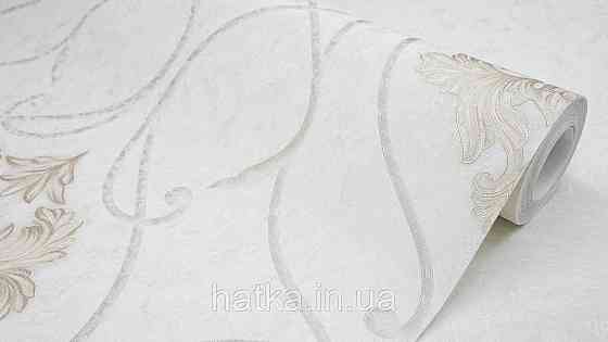 Шпалери метрові вінілові на флізеліні Sintra Classic класика вензелю завитки структурне біле золото на бежевому 423257 Київ
