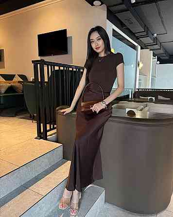 Женский базовый комплект юбочка шелковая миди и футболка Skims из микродайвинга Одесса