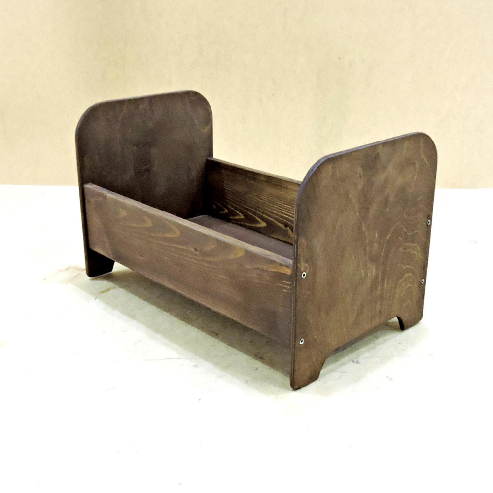 Кровать для кукол 