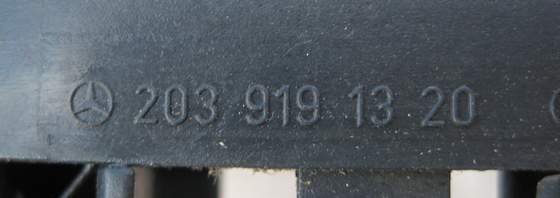 Mercedes-Benz  A2039191320 9B51 Зовнішня задня кришка санки лівого сидіння антрацит C-Class W203 Одесса - изображение 2