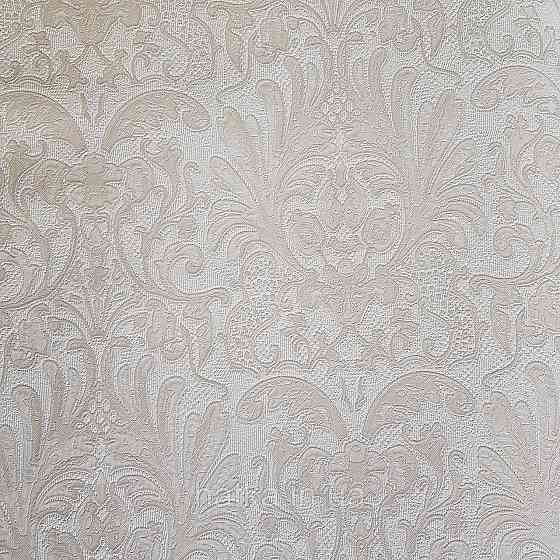 Шпалери метрові вінілові на флізелін Yuanlong Samsara метрові вензелі завитки структурні бежеві на білому Київ