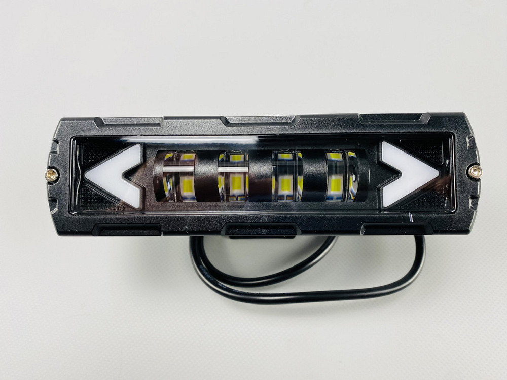 Світлодіодна лампа для позашляховика Фара LED прямокутна 6 Led діодів протитуманна Мукачево - фото 6