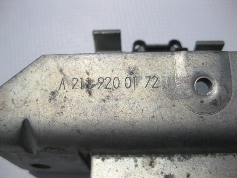 Mercedes-Benz  A2119200172 Лівий замок відкидної спинки заднього сидіння без ручки E-Class W211 Одесса - изображение 3