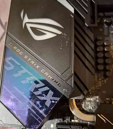 Материнская Плата ASUS ROG Strix Z490-E (Wi-Fi) Киев