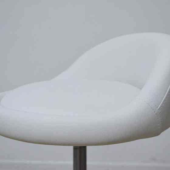 Стул на колесах со спинкой круглый Рондо Киев