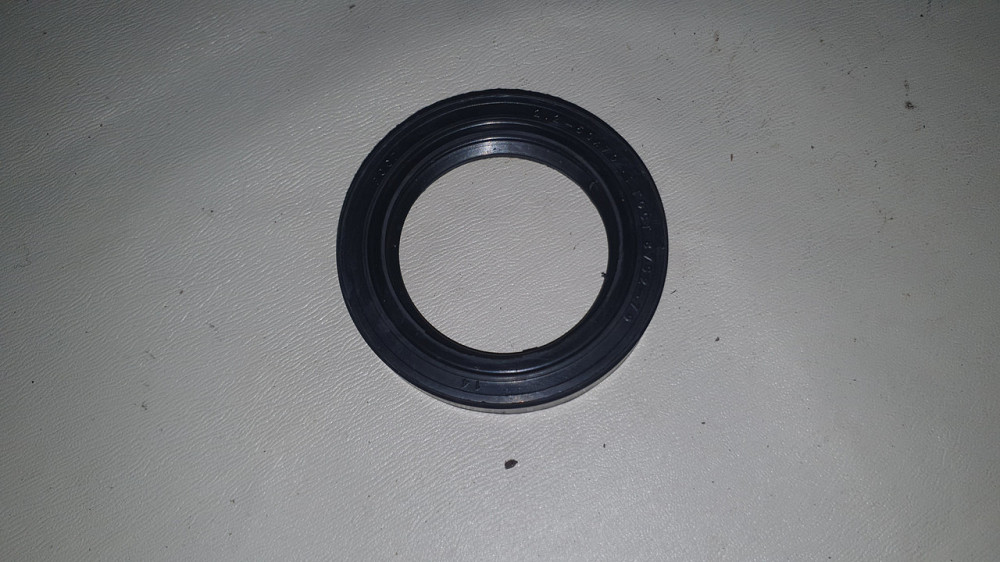Сальник вала коленчатого передний ЗИЛ-5301. СРТ. 50*70*10 мм. 240-1002305. Харьков - изображение 1