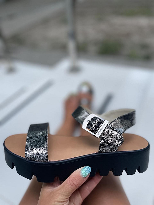 Kentro Босоніжки жіночі сріблясті KENTO 3222 літні, шкіра-сатин / Стильні босоніжки на платформ Коломия - фото 8