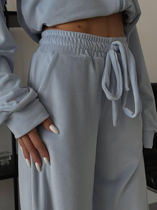 Жіночий м'який прогулянковий костюм-двійка: кофта та штани з велюру Блакитний, 42/44 Одеса - фото 2