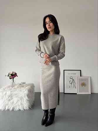 Женский стильный теплый костюм двойка с разрезом сбоку Бежевий, 46/48 Одесса