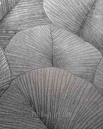 Обои виниловые на флизелине Marburg Kumano 1.06х10 листья металлик серые черные с серебристым 3д лофт 34564 Киев