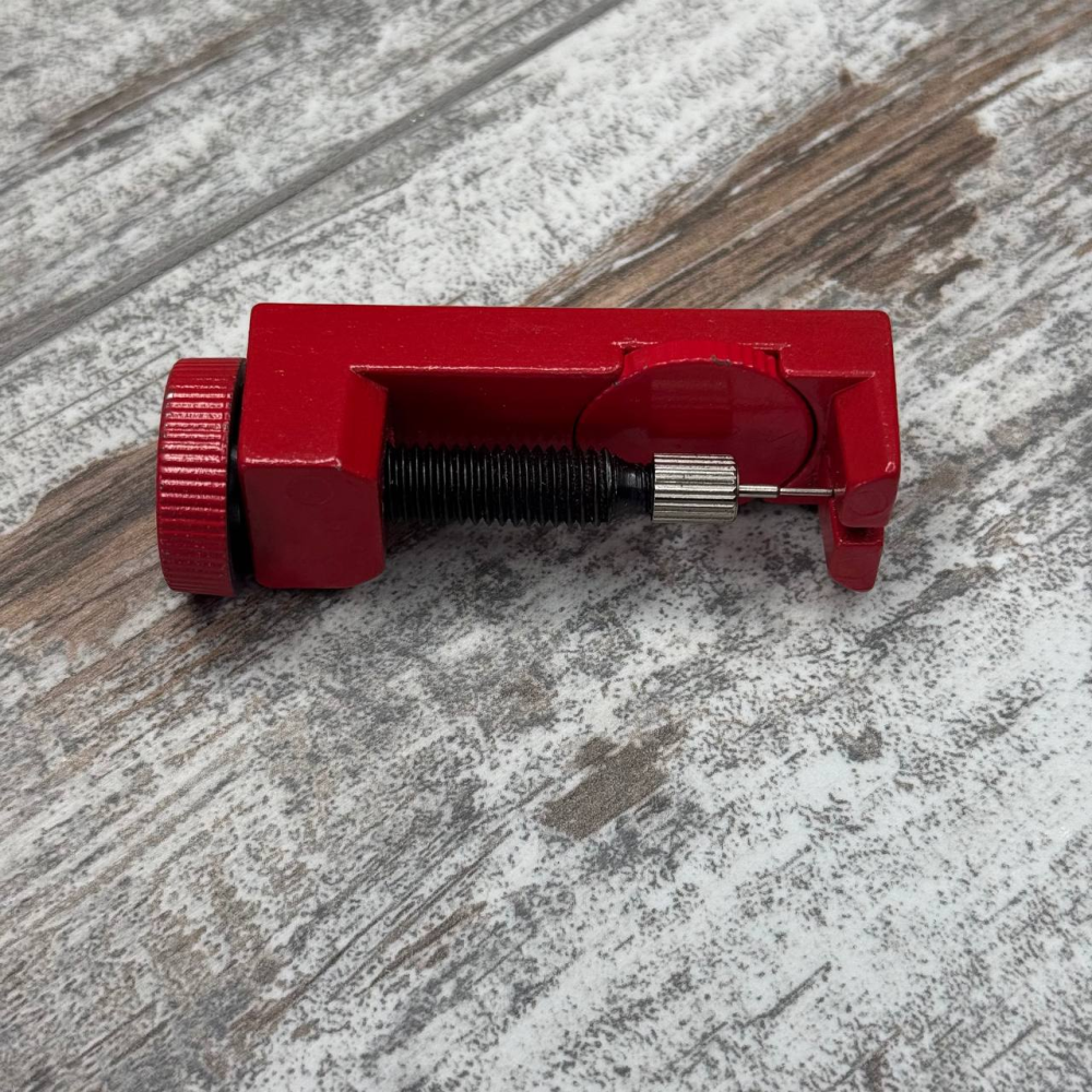 Затискач для регулювання довжини браслета годинника 40 мм, металевий інструмент для ремонту годинників Київ - фото 5