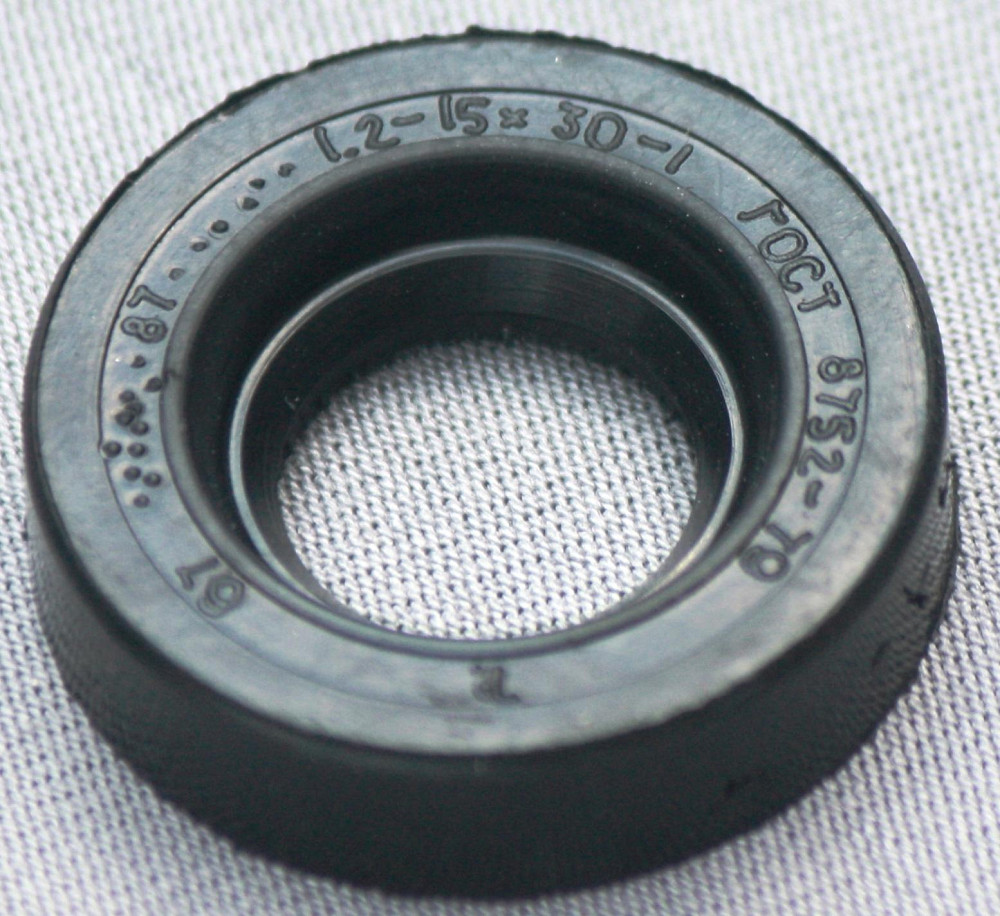 Сальник розподільного валу МТ, ДНІПРО, УРАЛ (15*30) VDKI Київ - фото 1