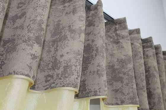 Кухонные шторы VR-Textil № 073к с ламбрекеном и подхватами светло-золотистый с кофейно-серым 270х170 см (52-0162) Киев