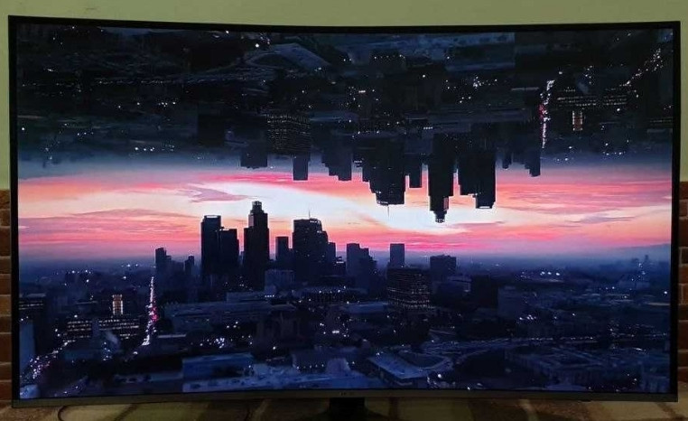 Телевизор Изогнутый : 49