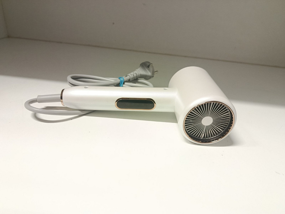 Фен для волосся (товар вживаний) Луцьк - фото 1