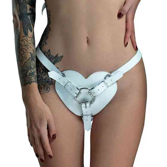 Трусики Серце для страпону з натуральної шкіри Feral Feelings - Hearts Strap-on Belt White Sex Aura Київ