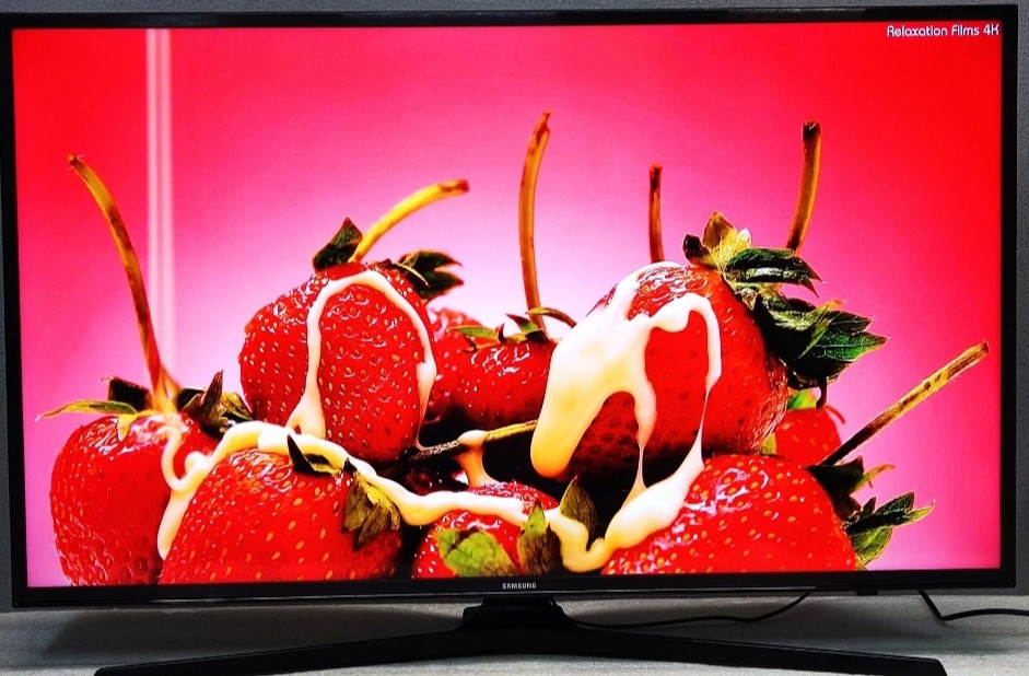 Телевизор: Samsung UE40KU6099 (40