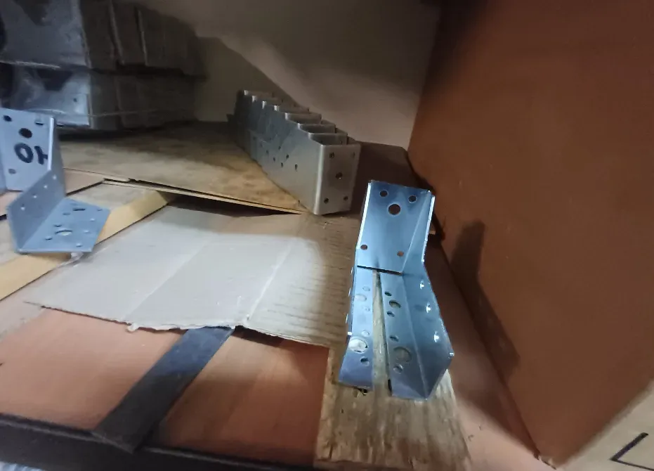 Кутник універсальний з ребром жорсткості 145×145×95 (2, 5 мм) Українка - фото 11