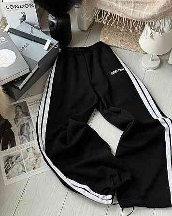 Женские стильные сезонные брюки из трехнитки на флисе. Черный Одесса