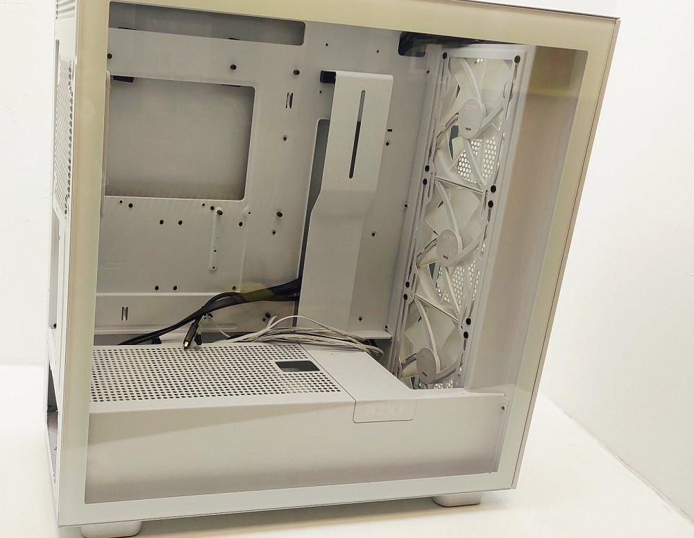 Корпус NZXT H7 (товар вживаний) Луцк - изображение 4